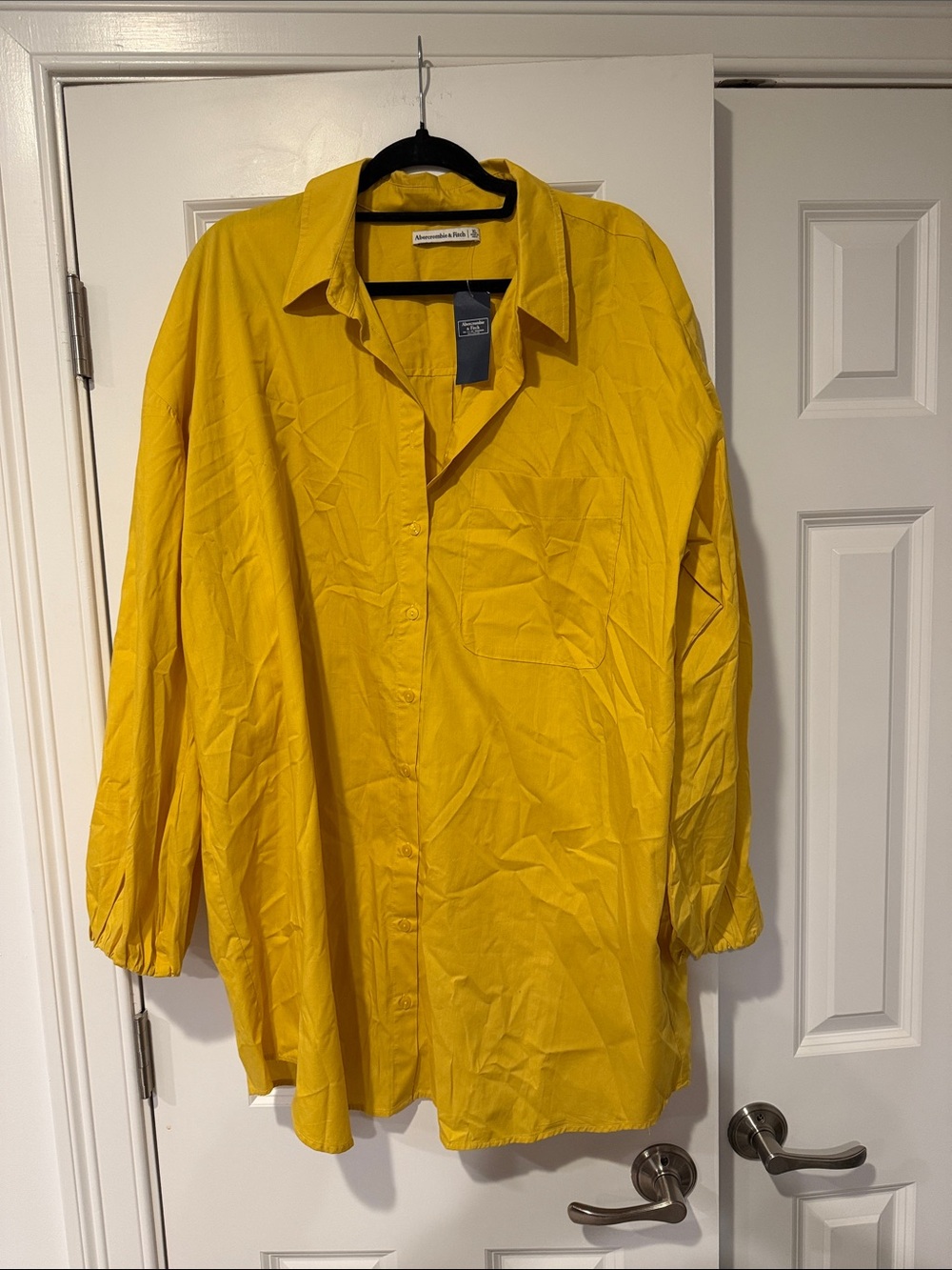 NWT ABERCROMBIE & FITCH Button Down Shirt (XL)